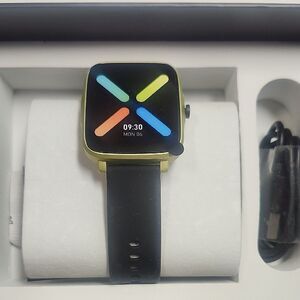 Kessaris Smart Watch With Charger
